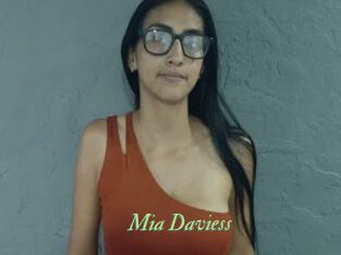 Mia_Daviess